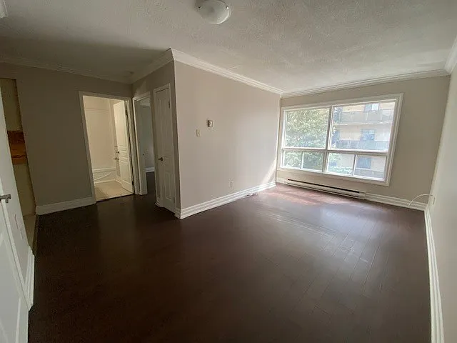 1275 Bentley Dr — Photo 6