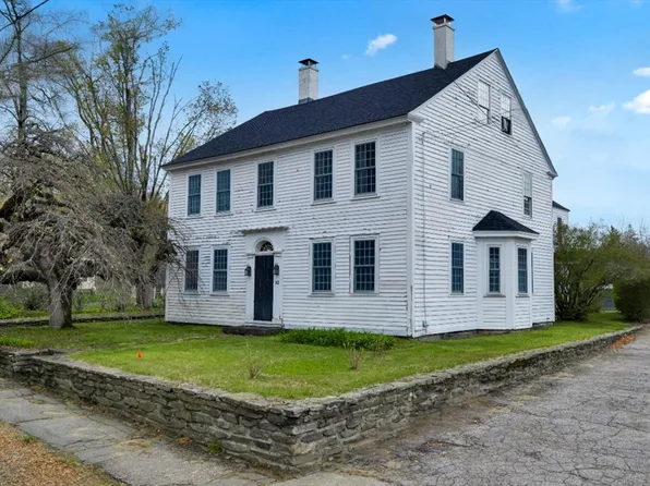 82 Petersham Rd, Hardwick, MA 01037