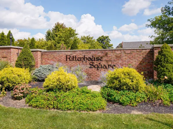 1689 Saint Albans Ct #22-89, Columbus, OH 43220