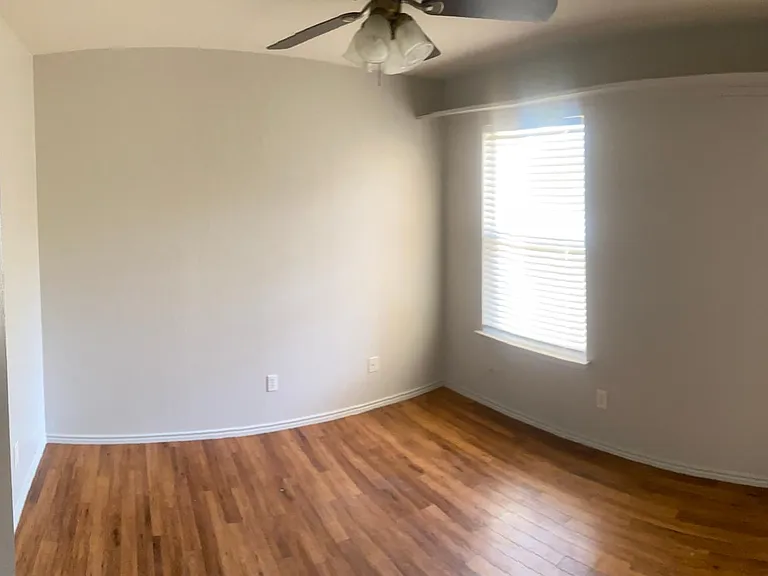 2500 Ashley Way — Photo 6