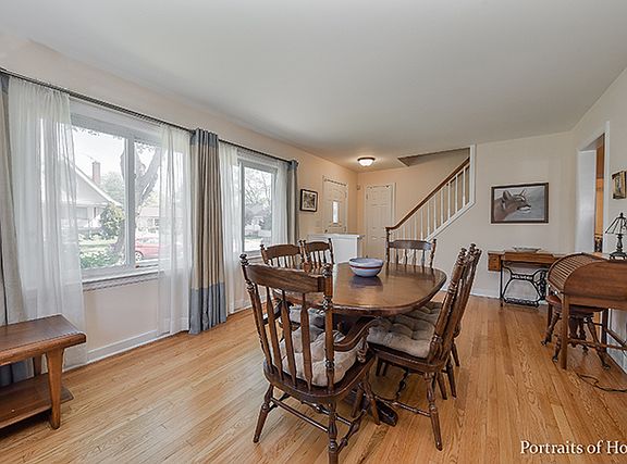 3rd image of 128 W Stimmel St