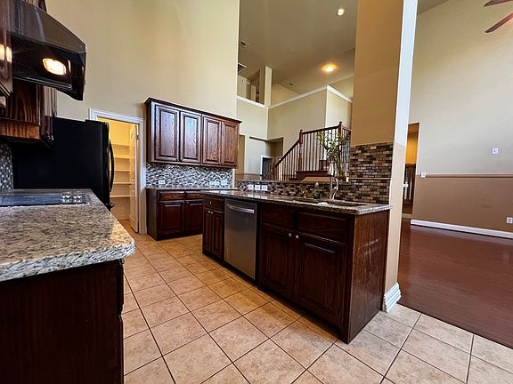 3rd image of 5108 Welara Dr