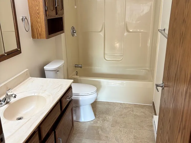 Pineview — Photo 38