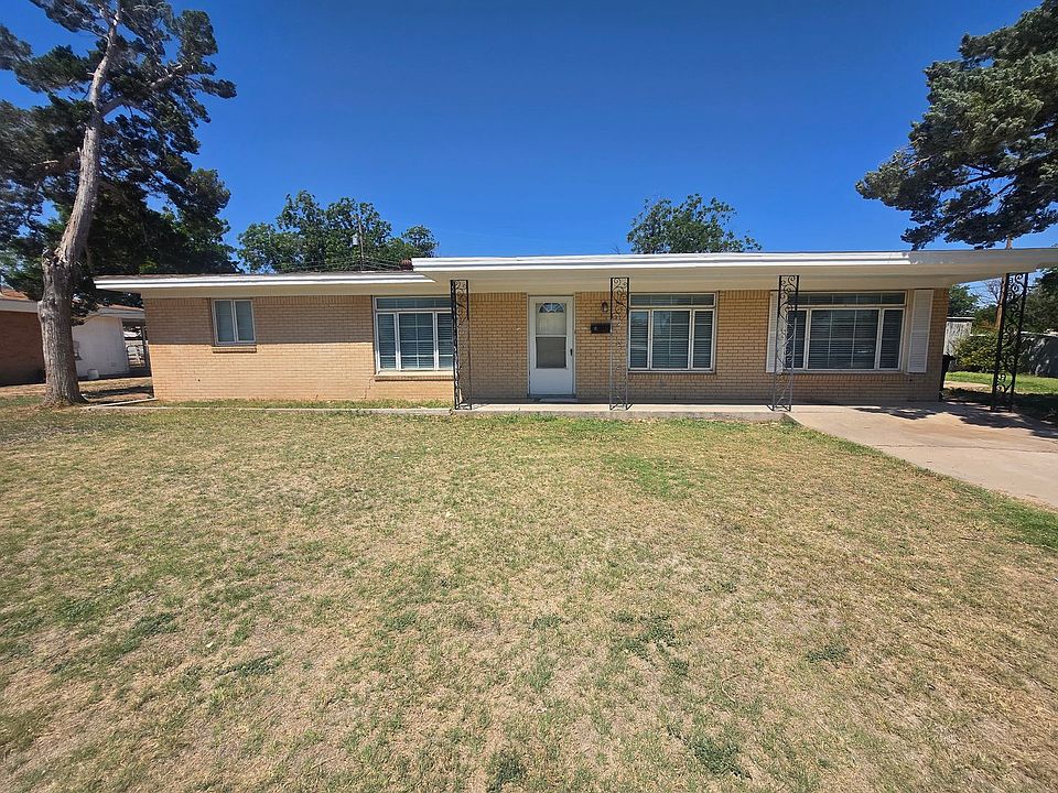 1st image of 8 Aspen Pl