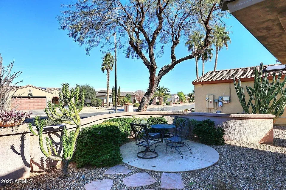 17547 W Calistoga Dr, Surprise, AZ 85387, USA — Photo 4