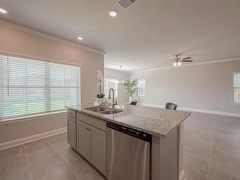 462 Aurora Creek Ln — Photo 12