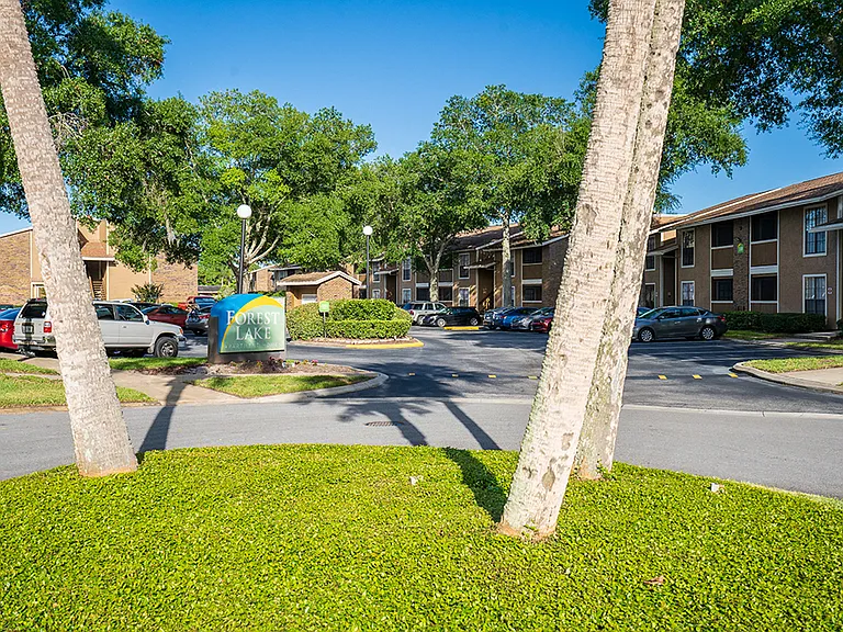 Forestlake Apartments — Photo 42