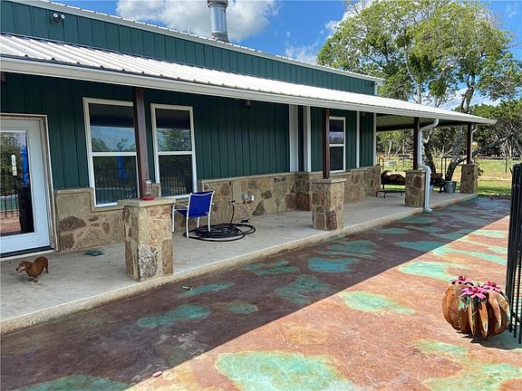 3rd image of 1505 County Road 337
