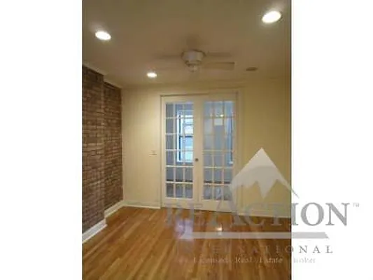 Rented by Reaction | media 23