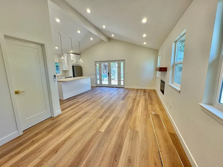 21 Sierra Ave — Photo 20