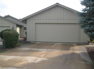 11271 Co Moor Blvd, Strongsville, OH 44136