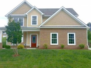 2903 Royal Mile Dr, Kingsport, TN 37664