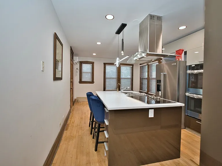2437 W North Shore Ave #2 — Photo 6