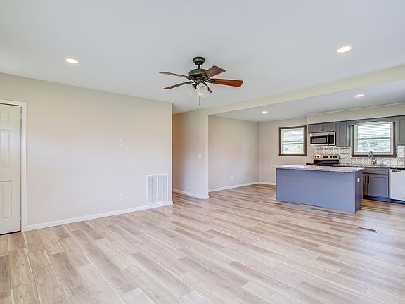 2nd image of 101 Rose Ln
