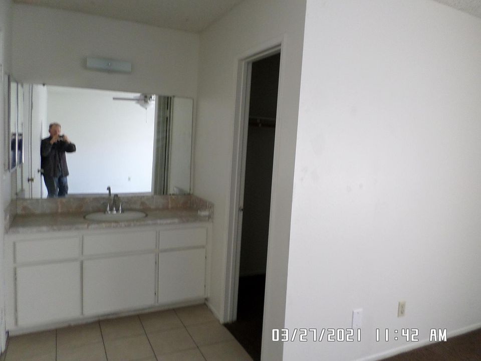 2nd image of 337 Camarillo St #D