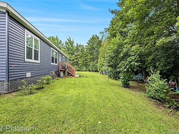 4th image of 6154 Birch Creek Ct