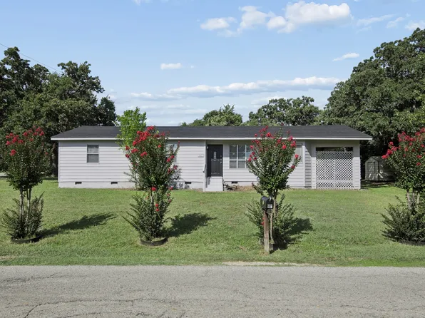 217 Chambers Dr, Alvarado, TX 76009