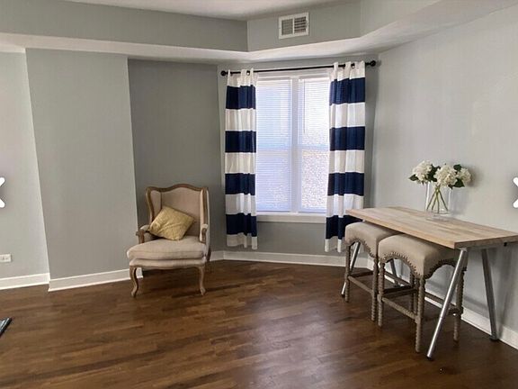 3rd image of 634 N Sawyer Ave APT 2