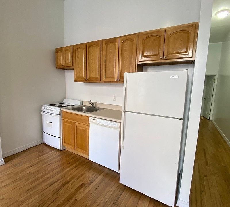 1st image of 452 W 57th St APT 1EF