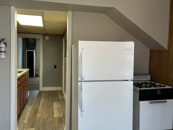 16 Staple St, Glens Falls, NY 12801