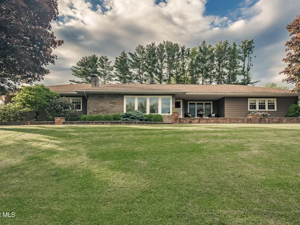 109 Golf Course Road, Amsterdam, NY 12010