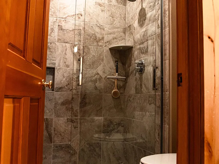 654 Hillside Dr — Photo 14