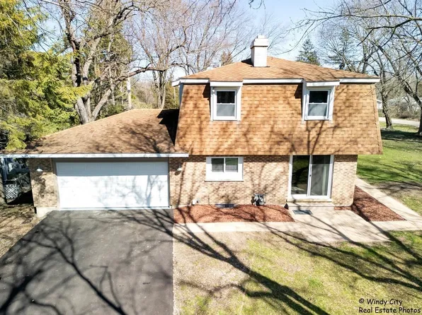 22240 W Orchard Ln, Antioch, IL 60002