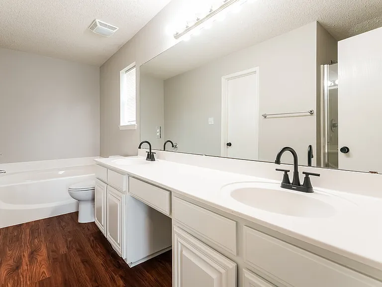 4616 Wheatland Dr — Photo 11