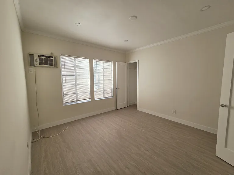 1213 S La Cienega Blvd #C — Photo 5