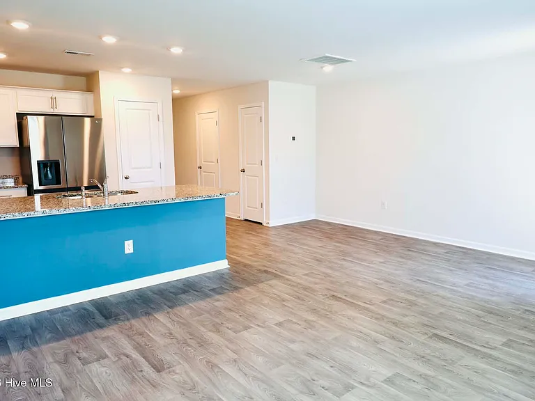 2109 Gracie Ln — Photo 31