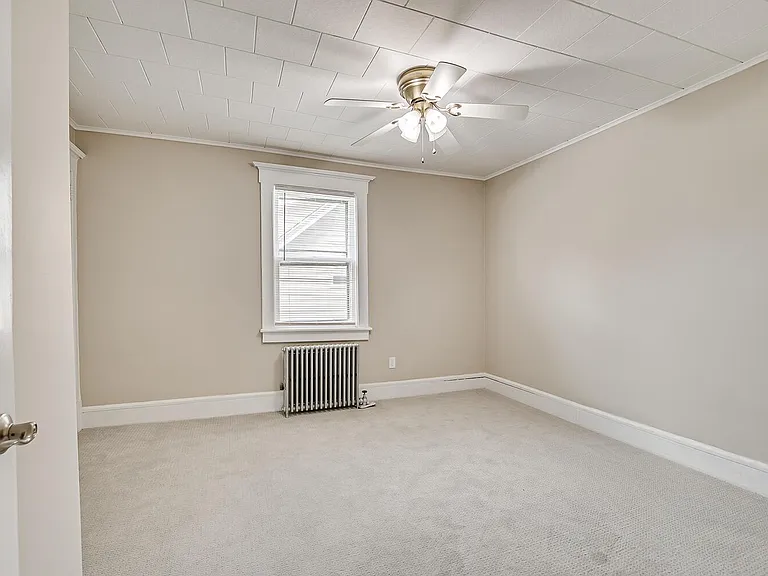 404 School St — Photo 10