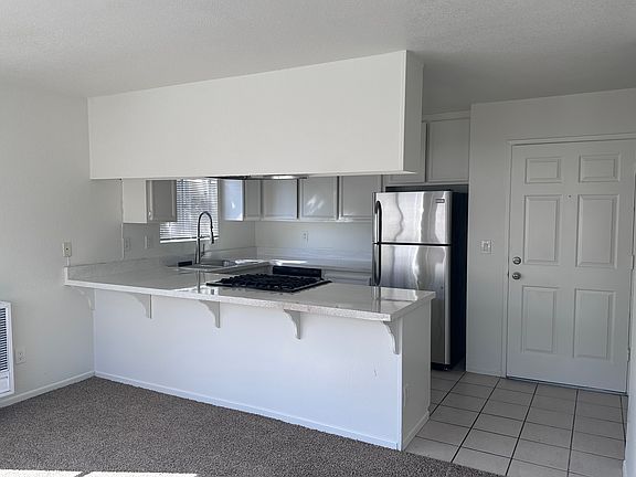 4th image of 560 Florida St #D