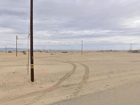 4th image of 2052 Sunset Ave