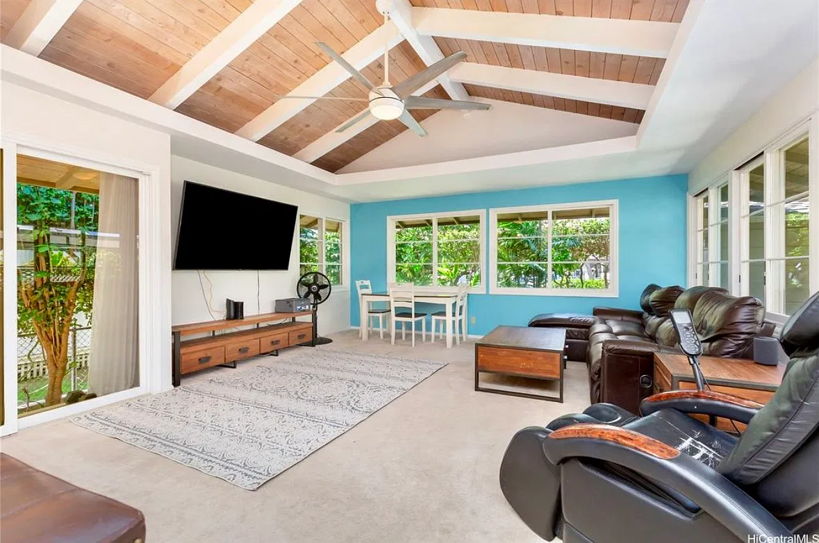 2 bed, 1000 sqft, $6,000 — Photo 3