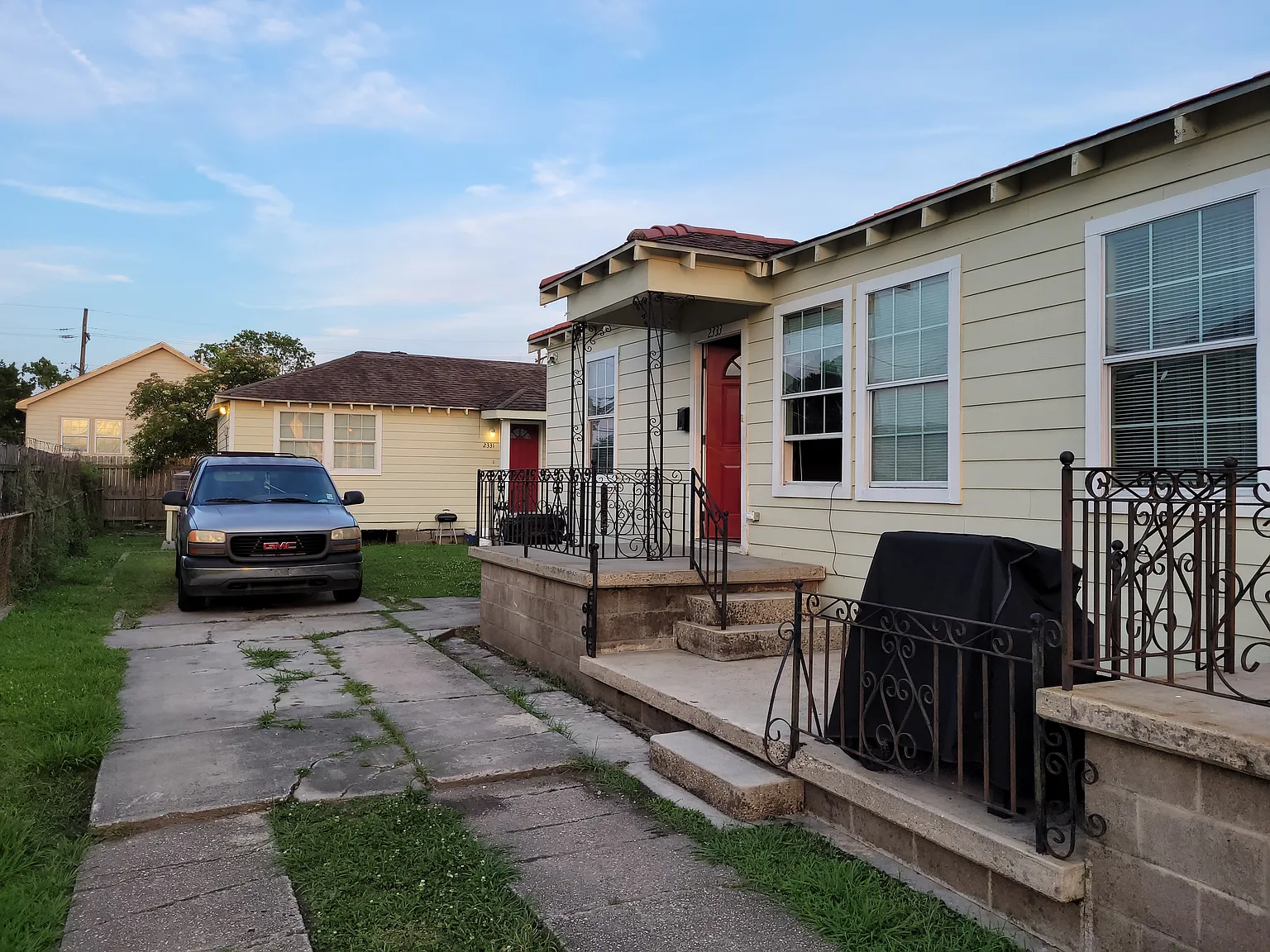 2 bed, 700 sqft, $1,250 — Photo 2
