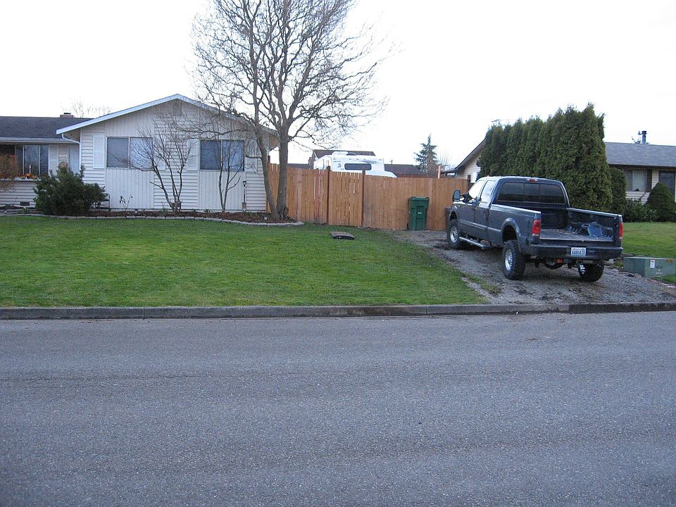2nd image of 6426 65th Pl NE