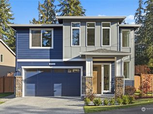 8711 240th St SW, Edmonds, WA 98026