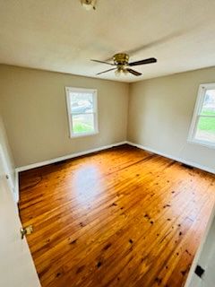 4th image of 645 Park St