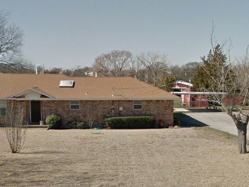 1st image of 5913 Anthony Ln