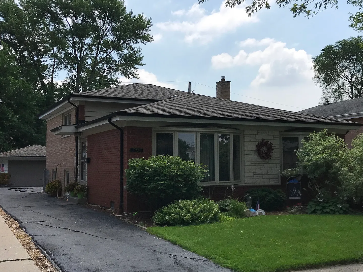 11265 S Trumbull Ave photo 1