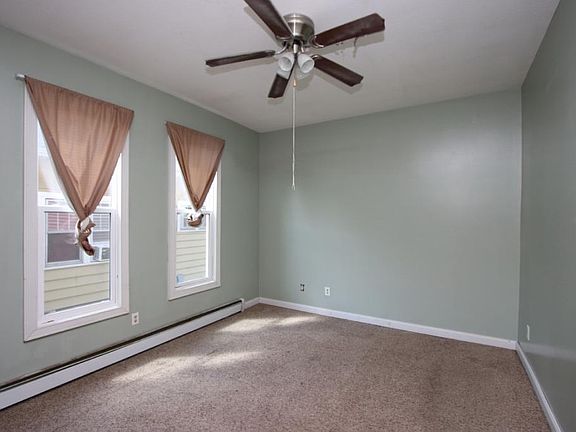 2nd image of 638 Fuller Ave