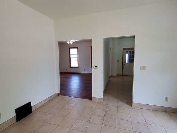 5th image of 52 W Scott St #66852A77F