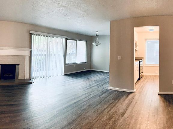5th image of 12626 NE 118th St APT 2