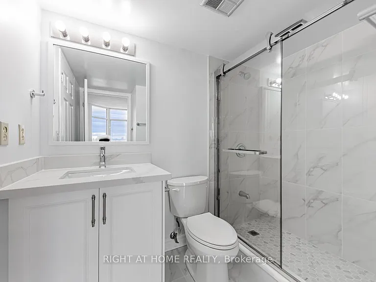 88 Alton Towers Cir #406 — Photo 21