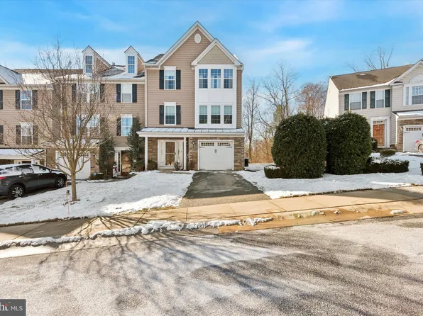 289 Tall Trees Cir, Downingtown, PA 19335