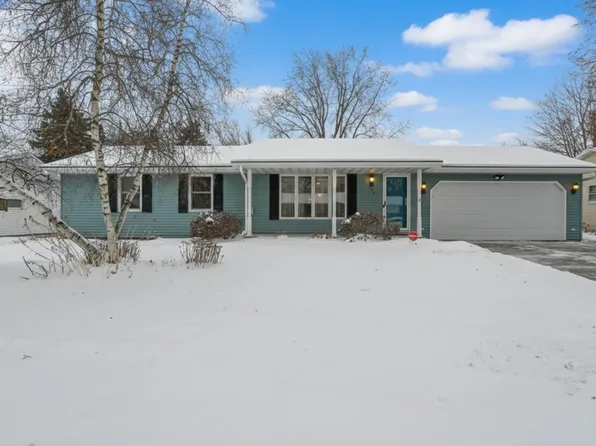 1403 Emir St, Green Bay, WI 54313