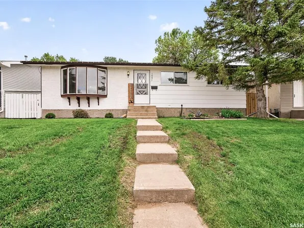 1031 Ross STREET E, Moose Jaw, SK S6H 7H4