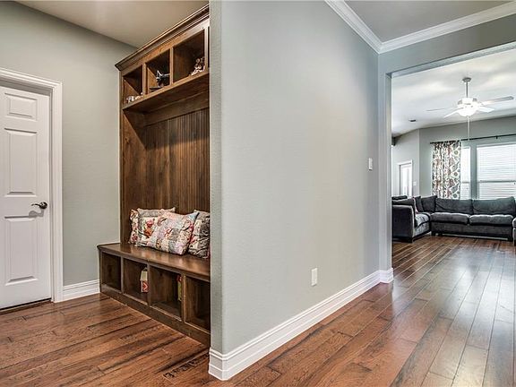 5th image of 500 Peterhouse Dr