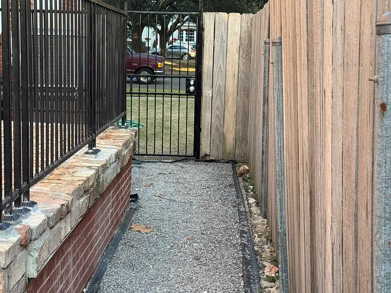 6448 Canal Blvd — Photo 14