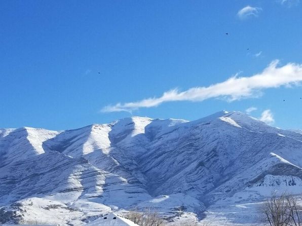7967 N Spring Valley Ln #321, Lake Point, UT 84074